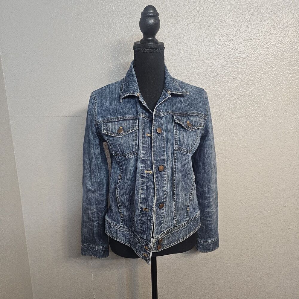 IZOD Women’s Denim Jean Jacket Medium Trucker Americana Classic 90s Style B831